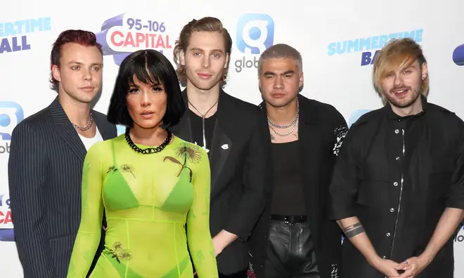 Halsey is good friends with 5SOS
