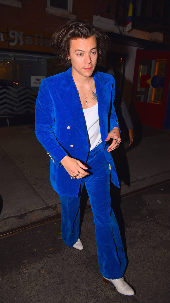 Harry Styles' electric blue suit caught everyone's attention