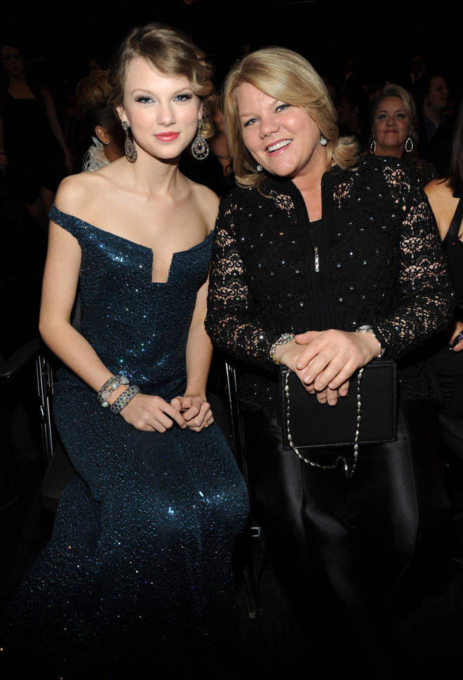 Taylor & Andrea Swift at the Grammys
